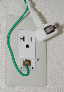 415px-Japanese_air_conditioner_electrical_outlet